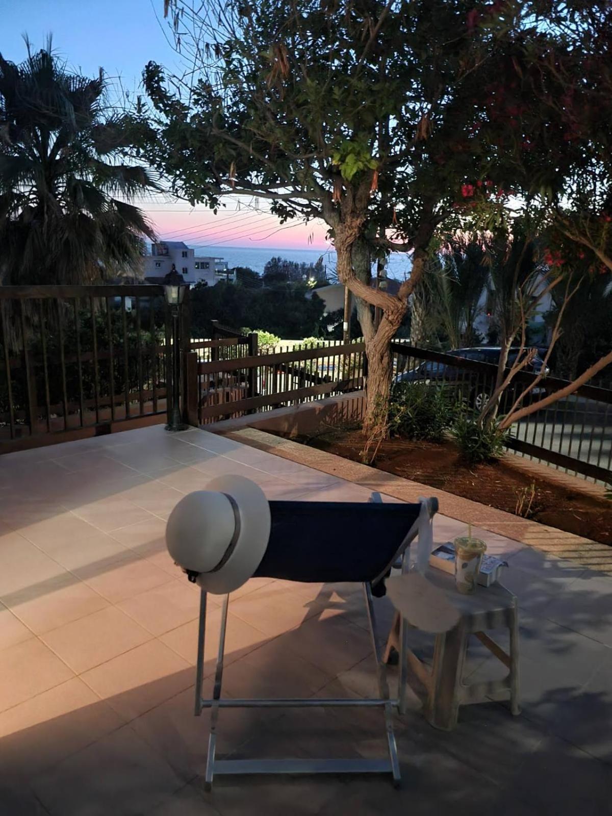Serena Vacation Home Pomos Exterior photo